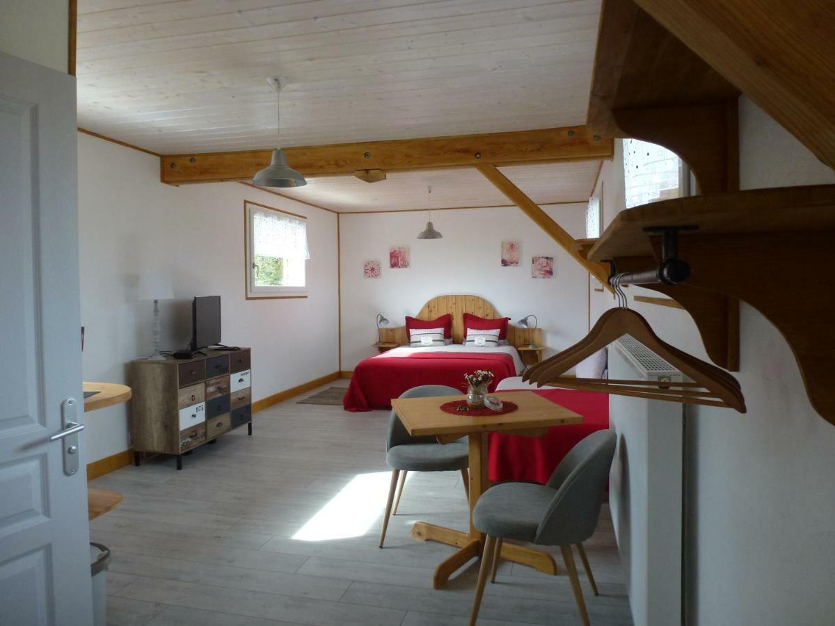 Redspring Chambres D'Hotes Coligny Exterior foto