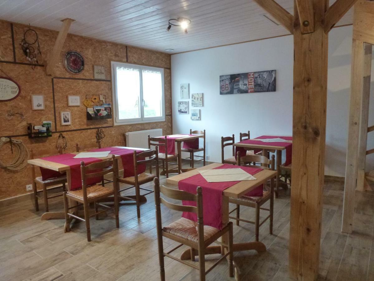 Redspring Chambres D'Hotes Coligny Exterior foto